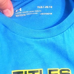 Youth large under armour shirt